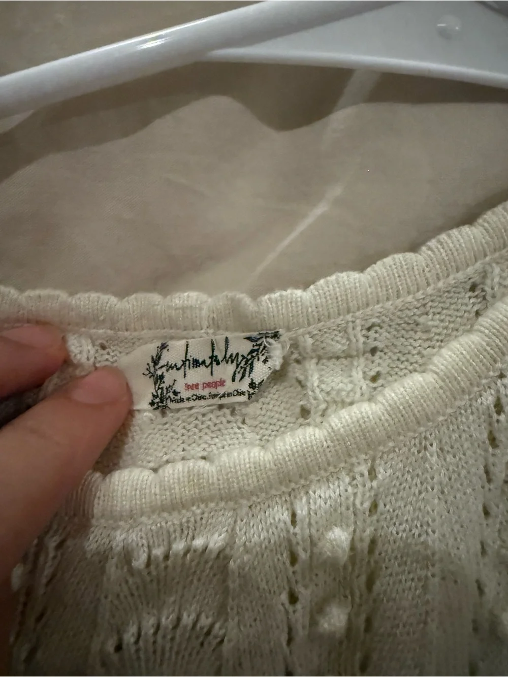 Free people cream knit cropped tank size small